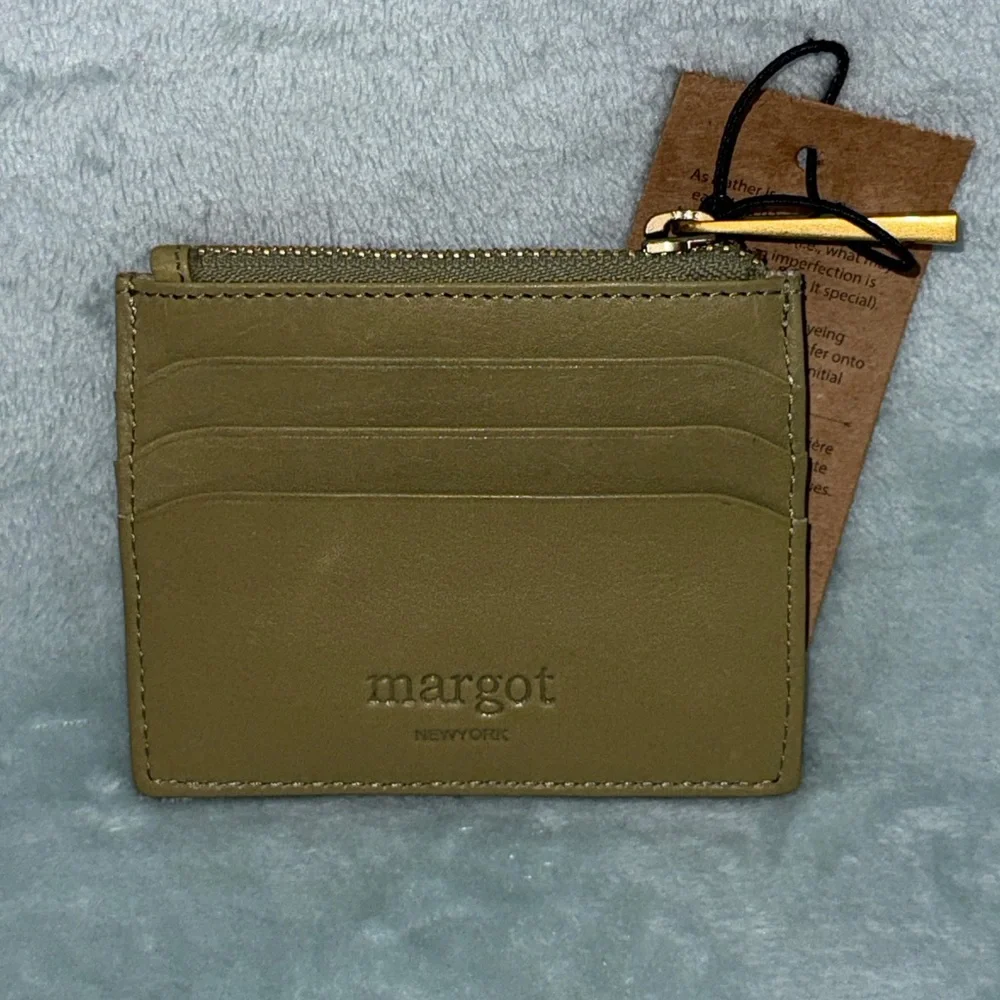 Margot New York Betty Zip Card Case Green